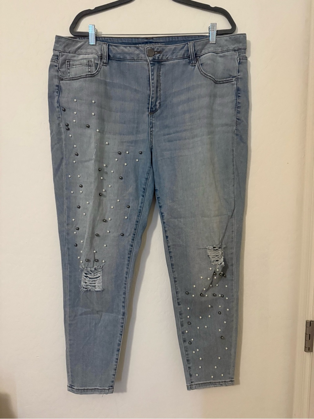 Lane Bryant Light Wash Pearl Ankle Jean
